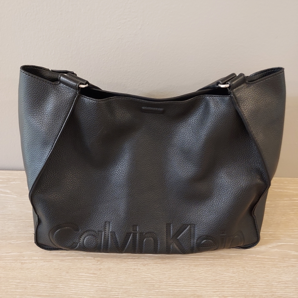 Calvin Klein Black Women's Bag - Picture 2 of 9